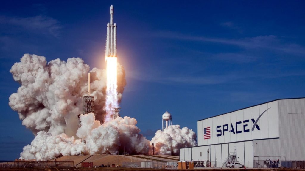 SpaceX wins NASA’s contract to develop a human landing system for returning to the moon.