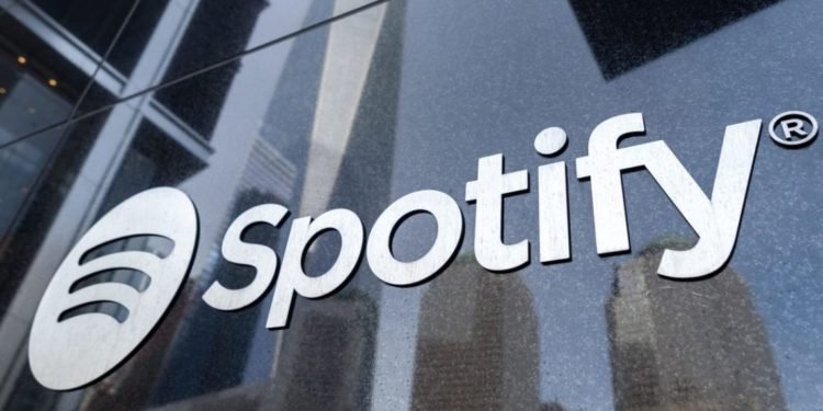Spotify closes its Russia branch