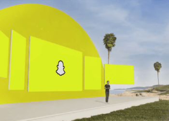 Snapchat is gaining traction at a quicker rate than Facebook and Twitter