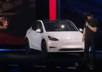 Elon Musk sells 19.5 million Tesla shares worth almost $4 billion