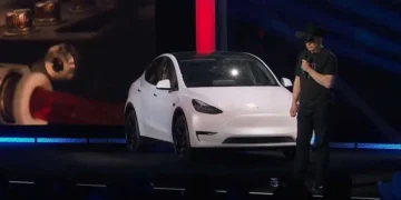 Elon Musk sells 19.5 million Tesla shares worth almost $4 billion