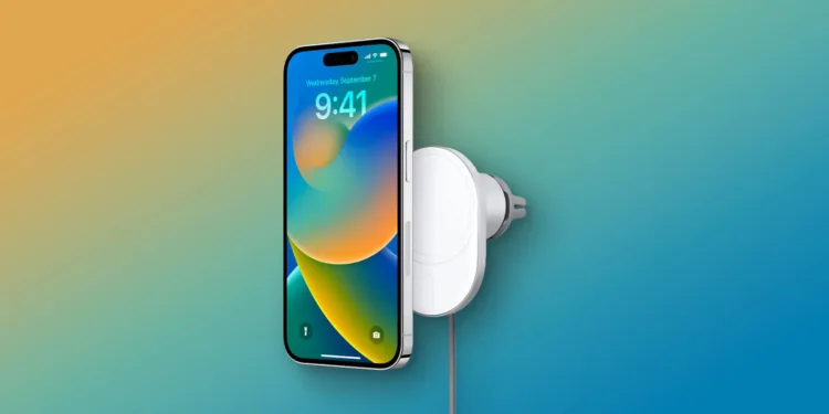 Apple Has Finally Approved a Magsafe Car Mount Charger, and It Only Costs $99.95