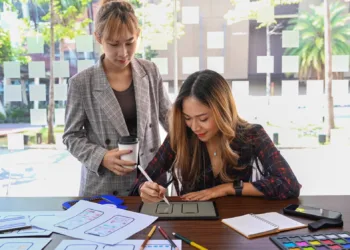 How-do-app-developers-work-with-UI-designers-Appedus