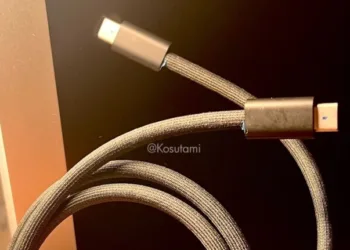 Apple-Could-Offer-Thunderbolt-Cable-for-iPhone-15-Pro-as-Separate-Purchase-appedus