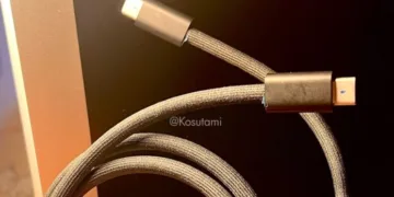 Apple-Could-Offer-Thunderbolt-Cable-for-iPhone-15-Pro-as-Separate-Purchase-appedus