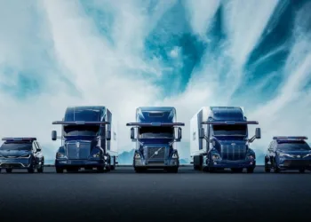 Assessing-the-Risks-and-Realities-of-Accidents-Involving-Self-Driving-Trucks-Thehospitalitydaily