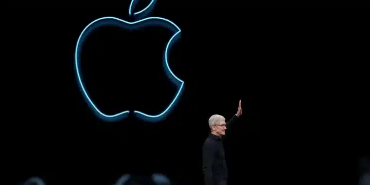 apple Music-reveals-to-take-off-siri-only-voice